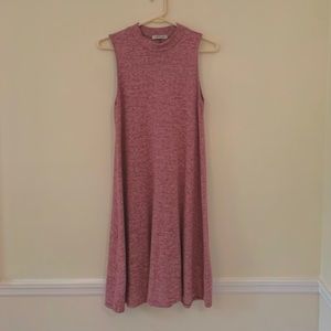 Mock turtleneck sleeveless, very soft comfy and stretchy, marled red
